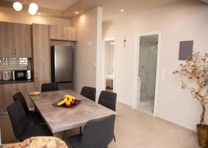 Апартаменты Mariangelas House *