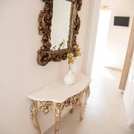 Apartment Mariangelas House *